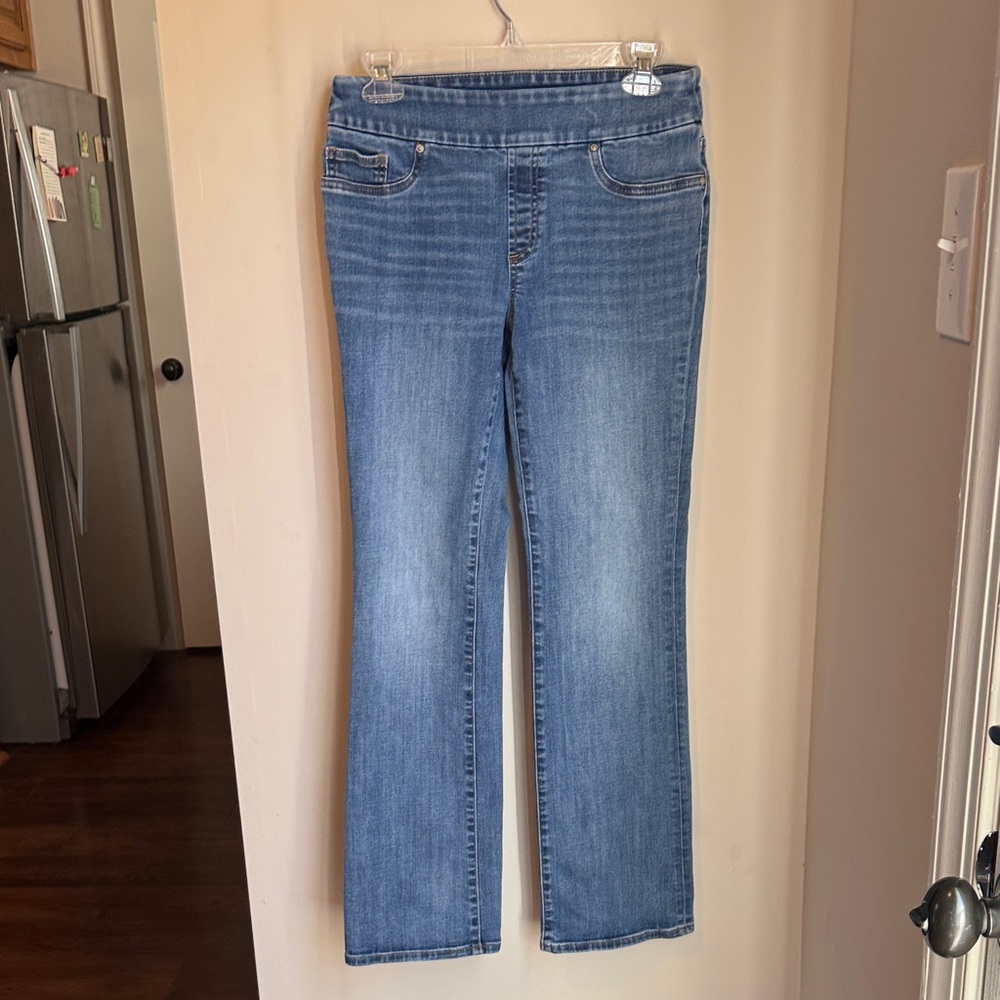 Chico's Women's Medium Blue Straight-Leg Jeans